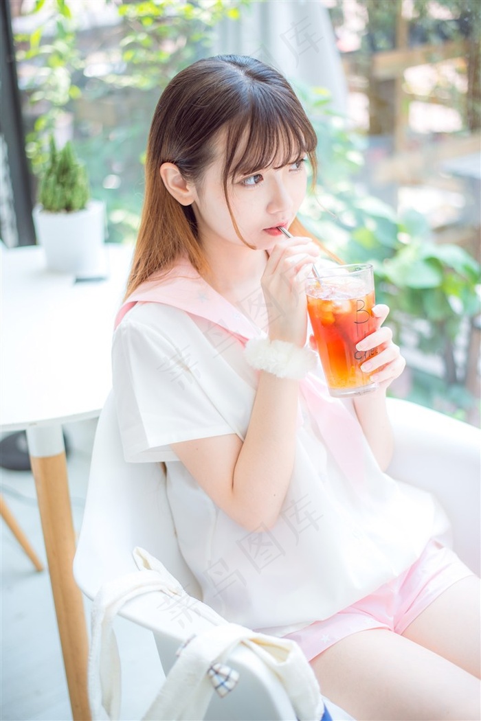老汉色播放在线观看