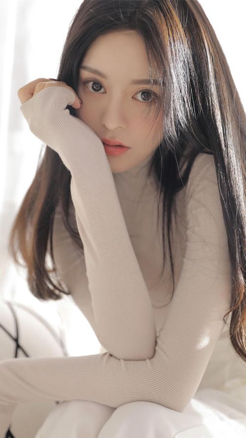 女孩趴开双脚让男生诵