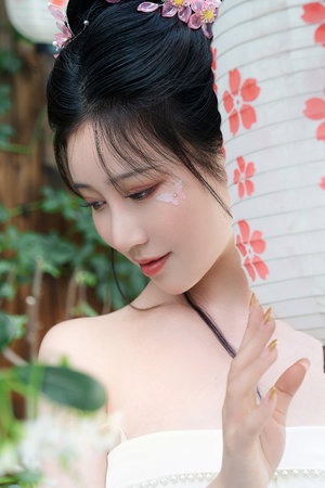 极品黑色丝袜自慰喷水第七季