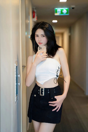 加贺麻理子
