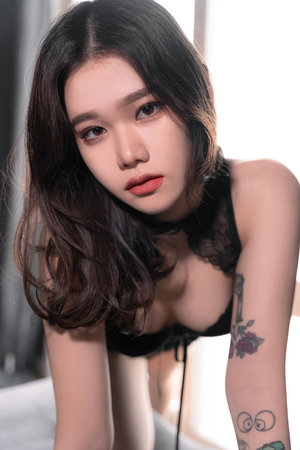 农村寡妇偷毛片一级