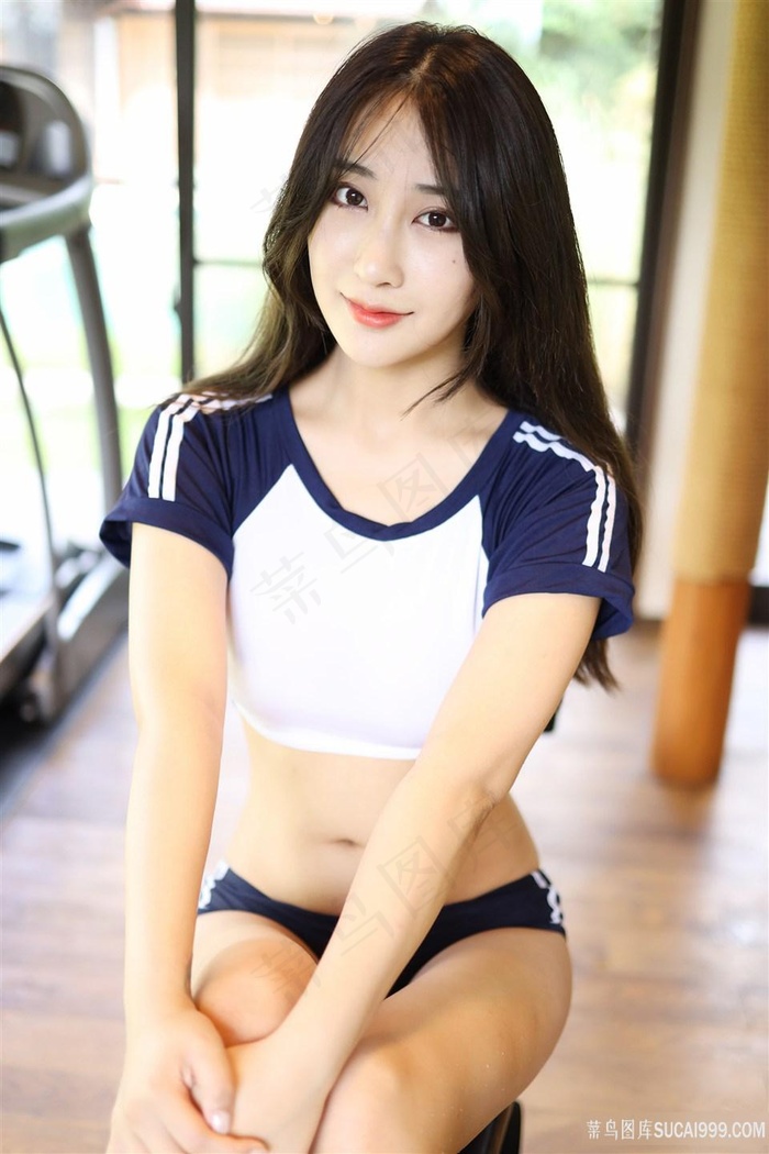 粉嫩虎白扒开小泬