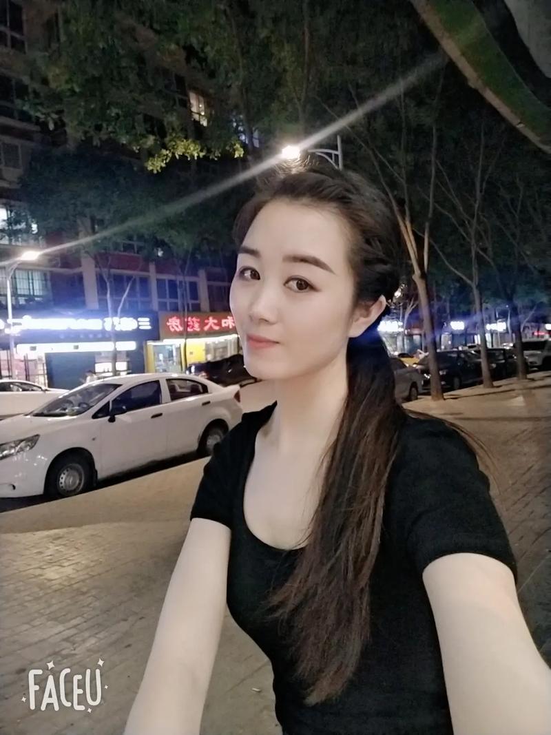 忘忧草俏佳人