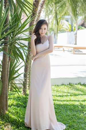 美女的大逼逼