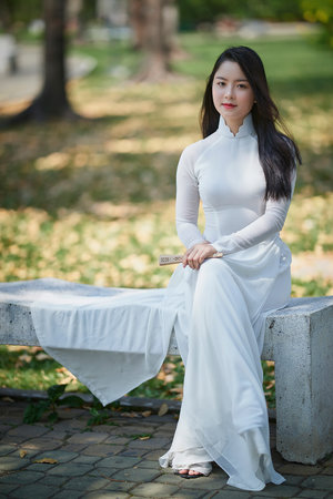 丰满的嫂子