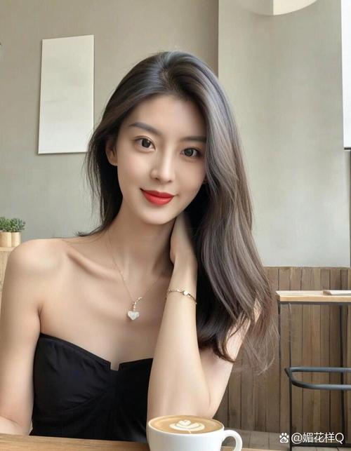 FREE性开放小少妇