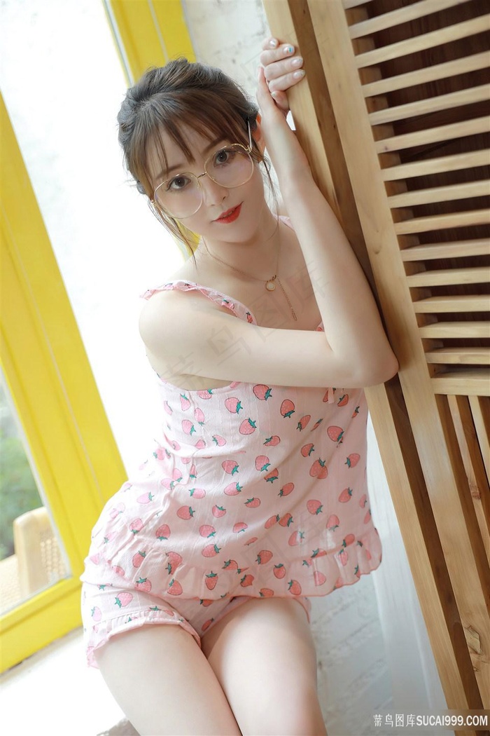 从2楼掉下来的天降女子樱花