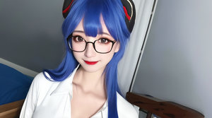 玩偶变身后的能干继妹